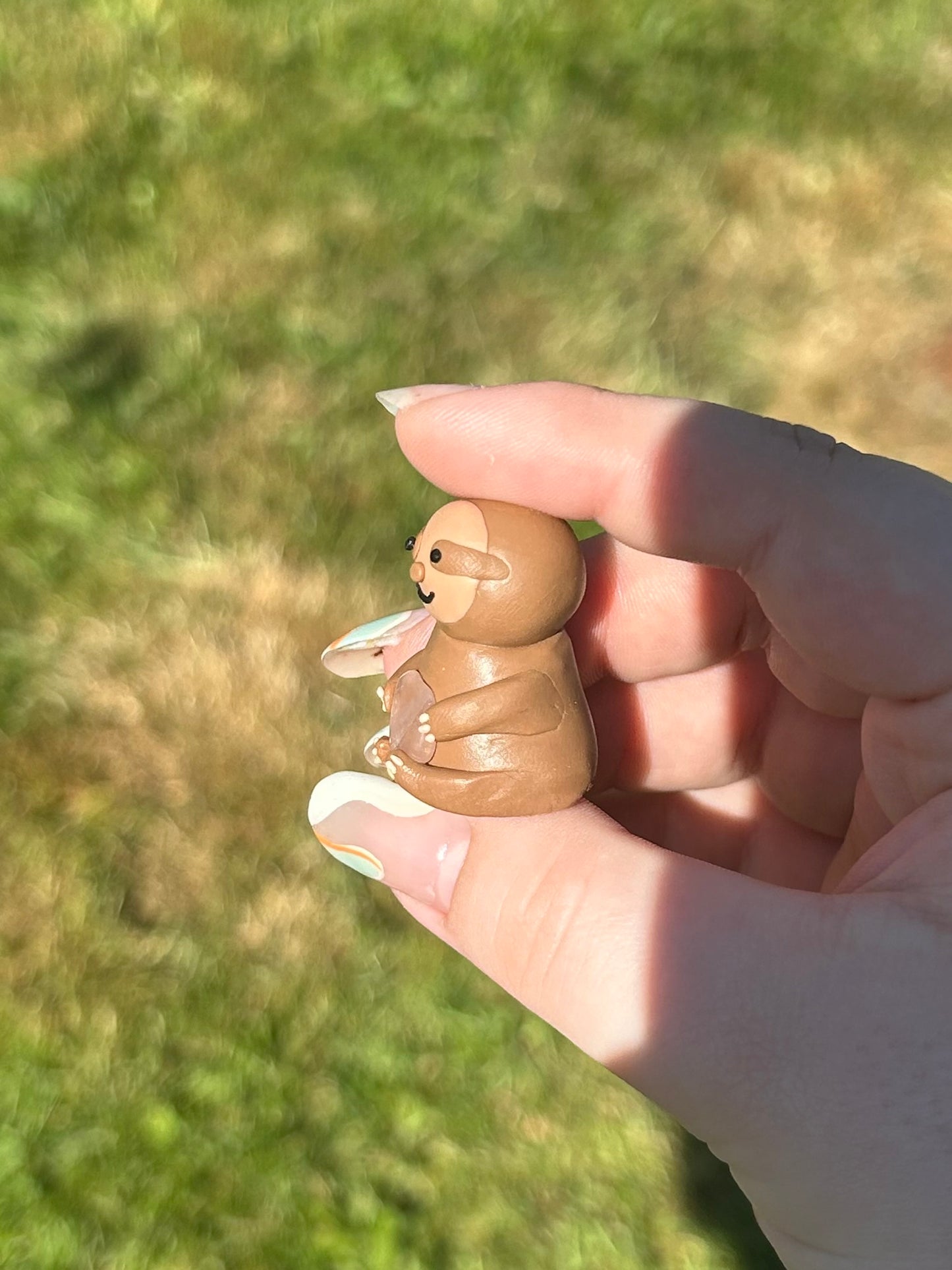 Sloth worry sculpture