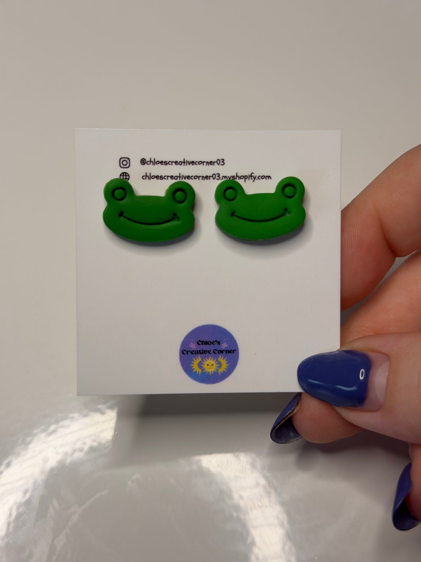 Frog studs
