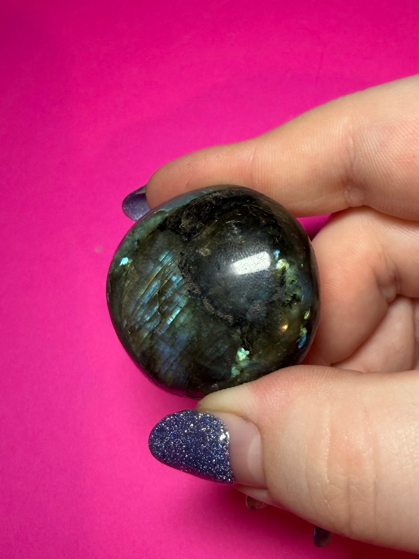 Blue flash labradorite palmstone