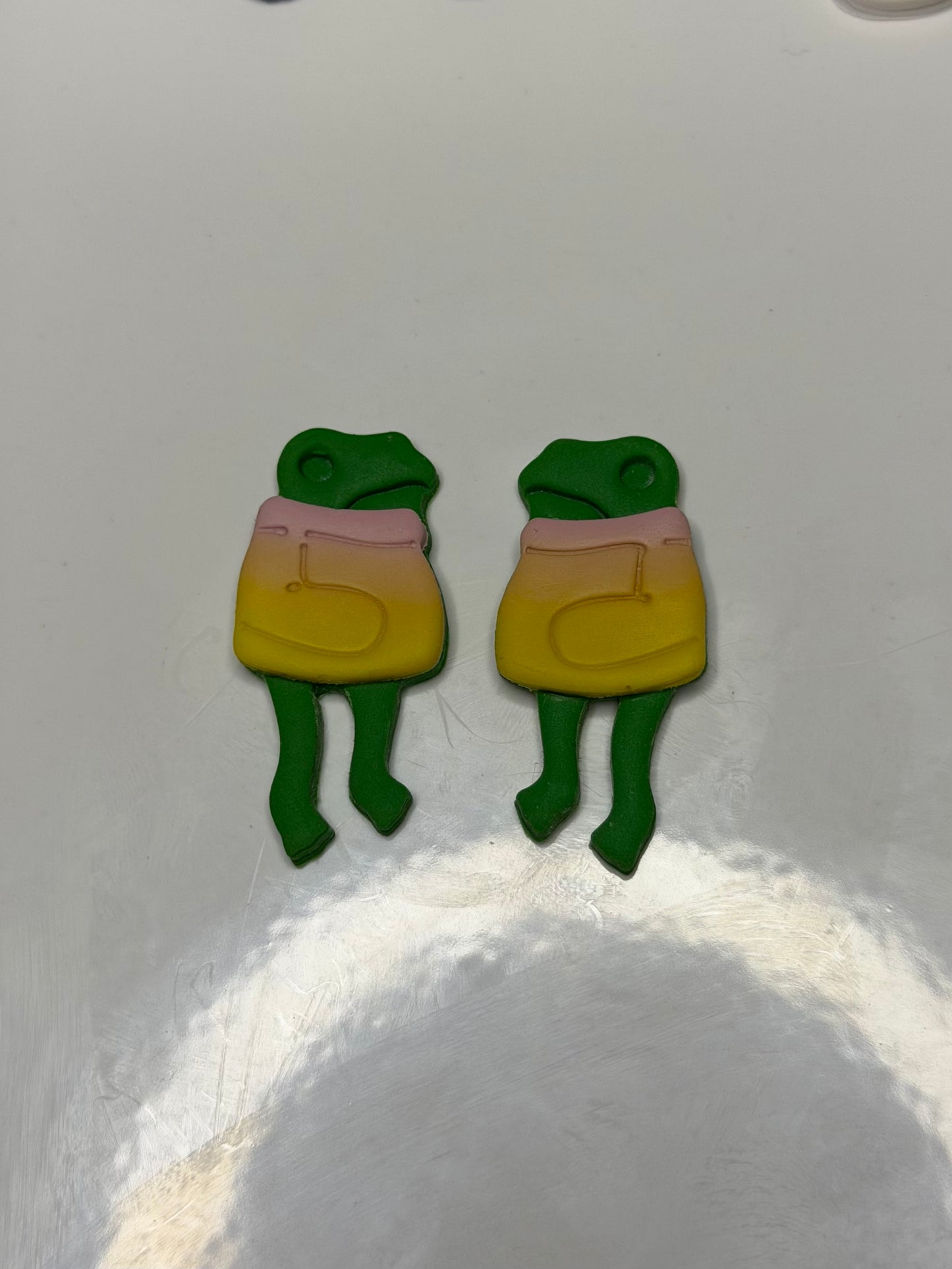 Spring Froggie earrings