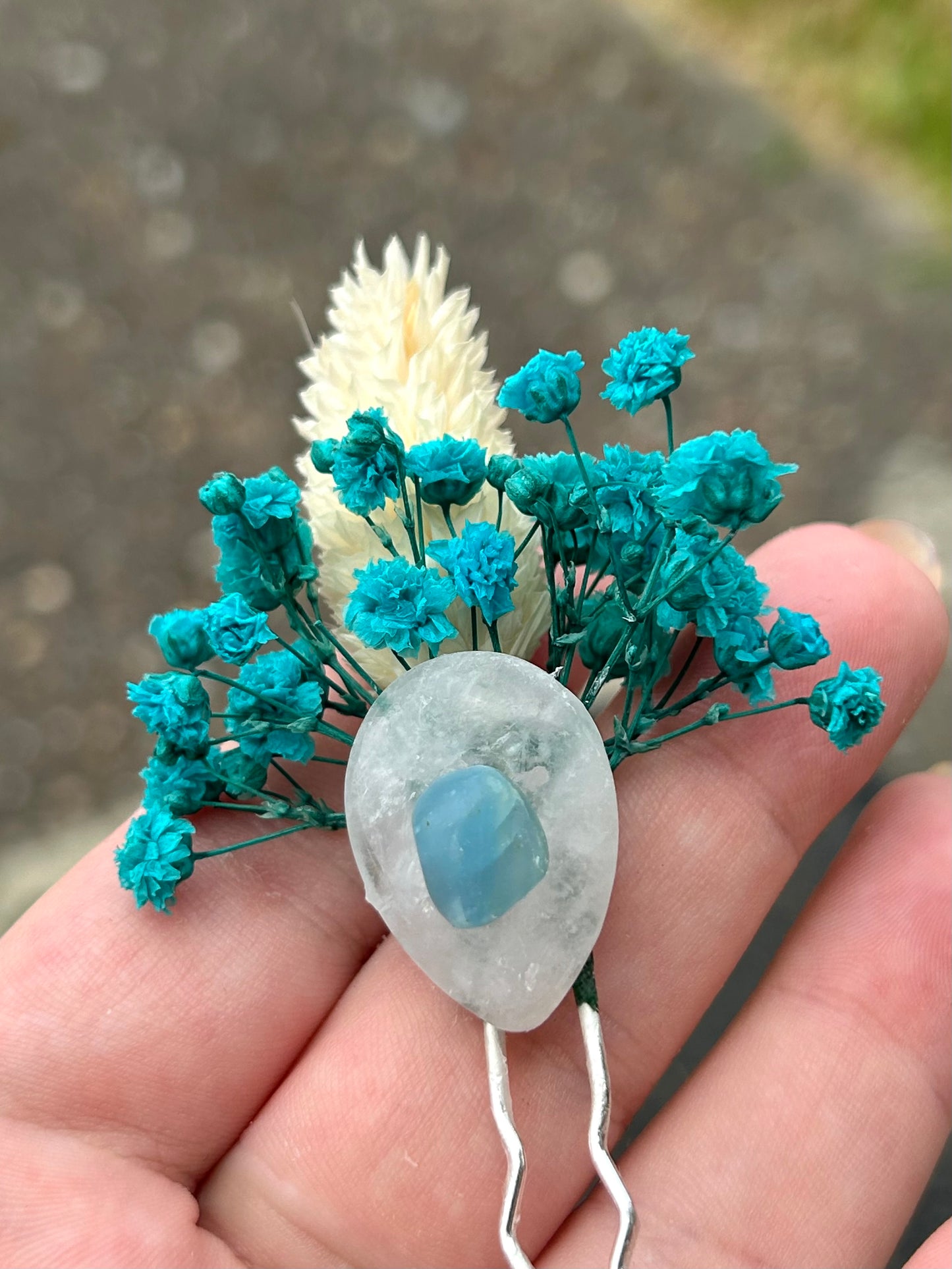 Dried flower hair pins