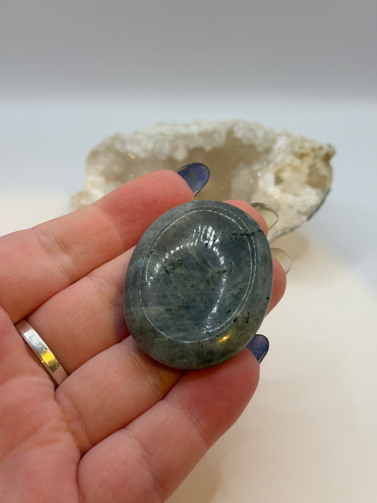 Labradorite thumbstone