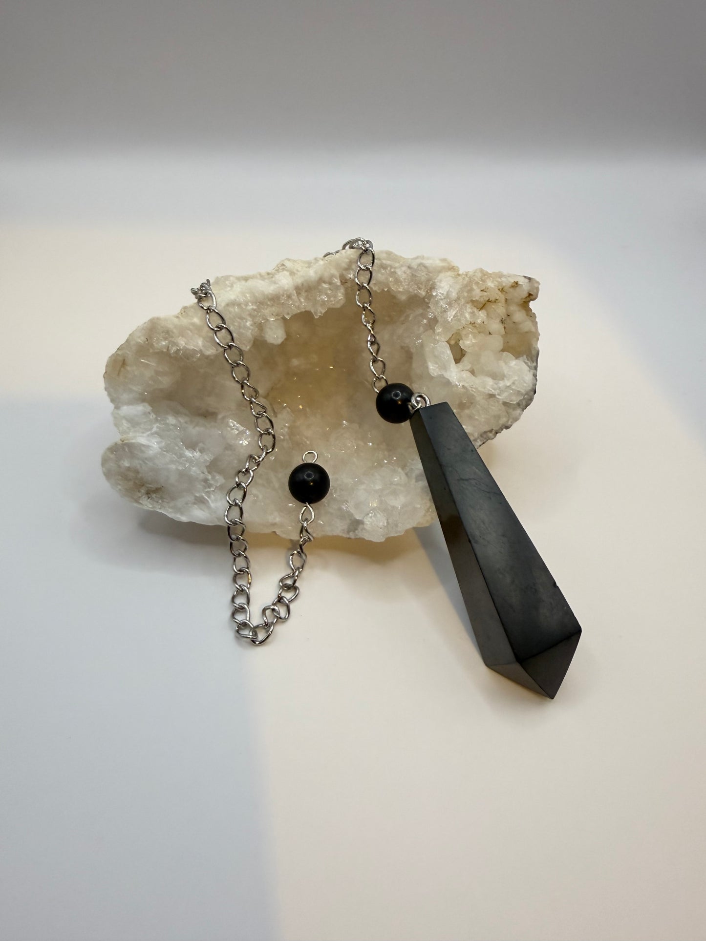 Shungite pendulum