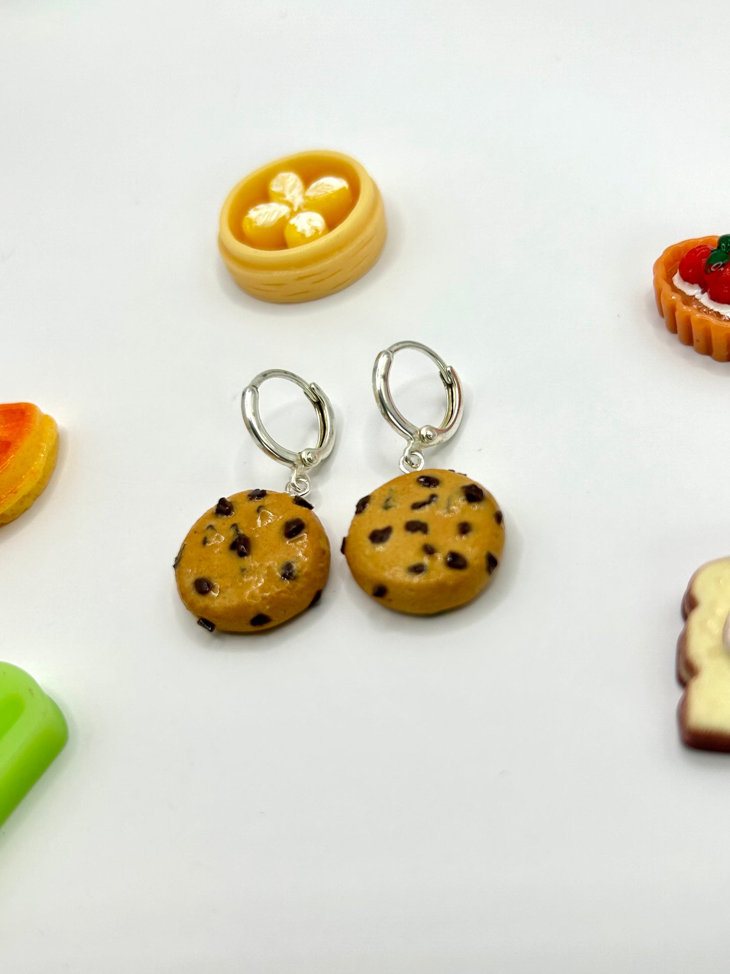 Chocolate chip cookie earrings