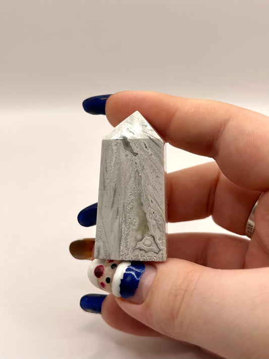 White Mexican druzy agate tower