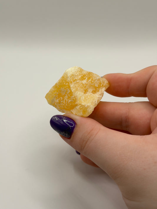 Yellow calcite raw chunk