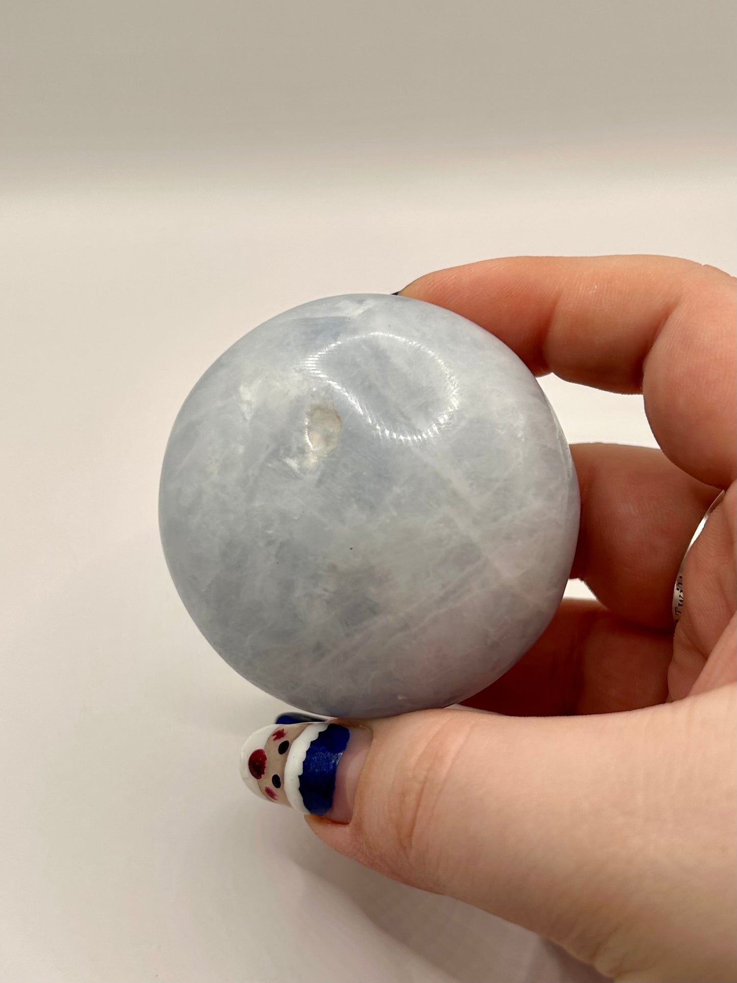 Blue calcite palmstone