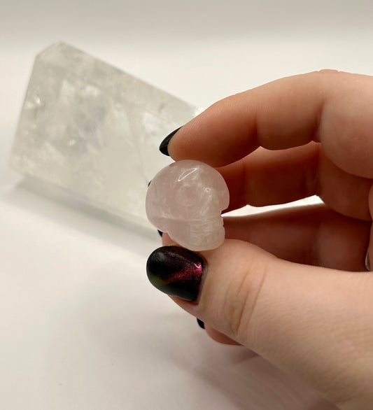 Rose quartz mini skull