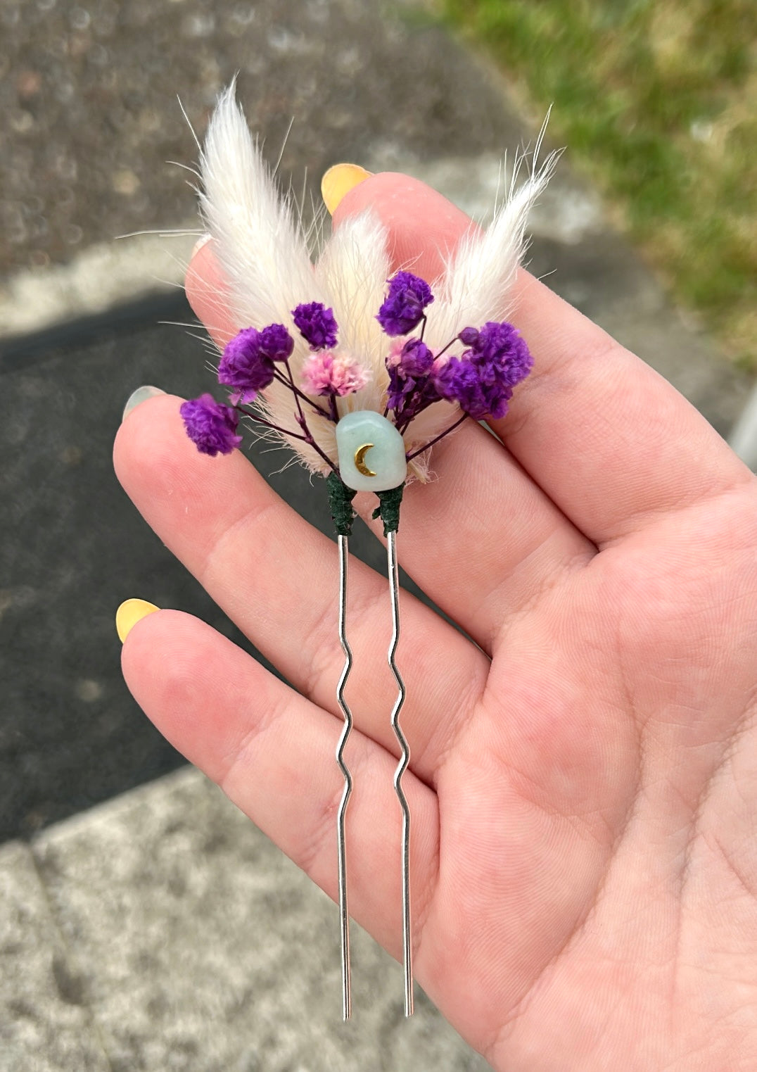 Dried flower hair pins