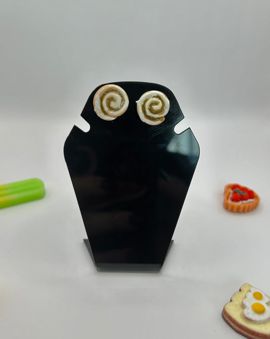 Cinnamon swirl stud earrings
