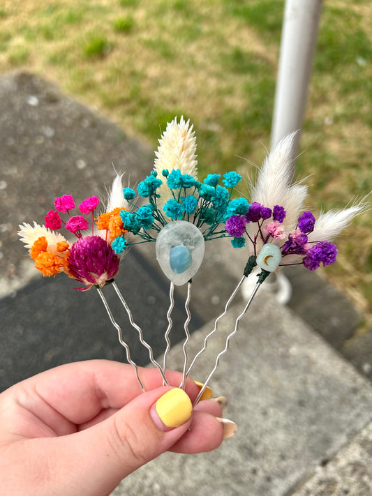 Dried flower hair pins