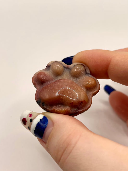 Mookaite paw print