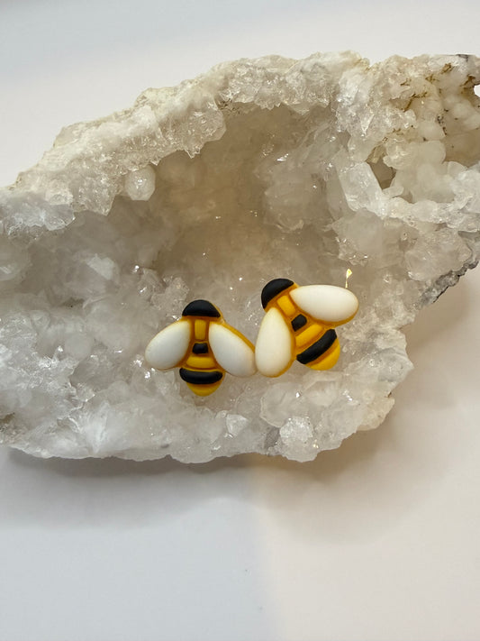 Bee studs